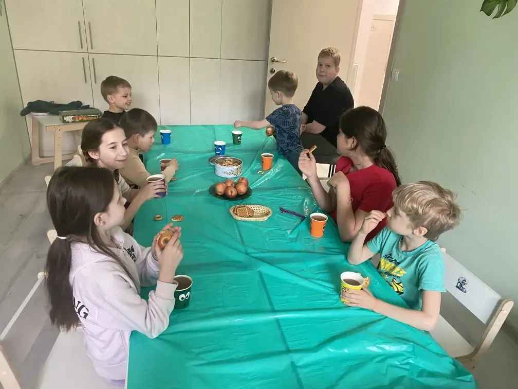Городской летний клуб Удача. Программирование – детская программа, Санкт-Петербург, м. Лесная. Путевки на детские программы на 2026 год, фото питания 2