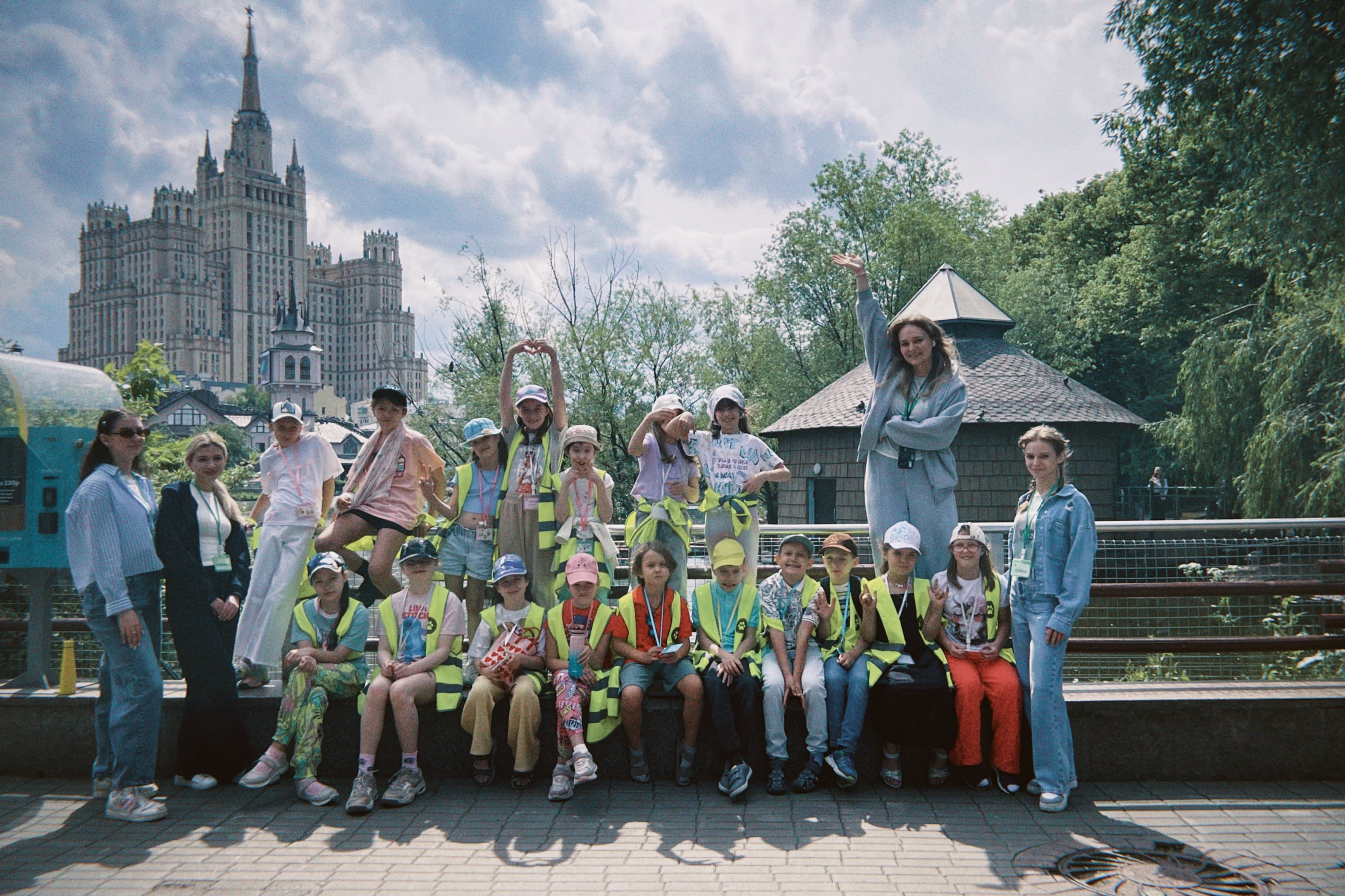 «Детский клуб Маугли Ленд в Московском зоопарке», Москва, м. Баррикадная – 2.