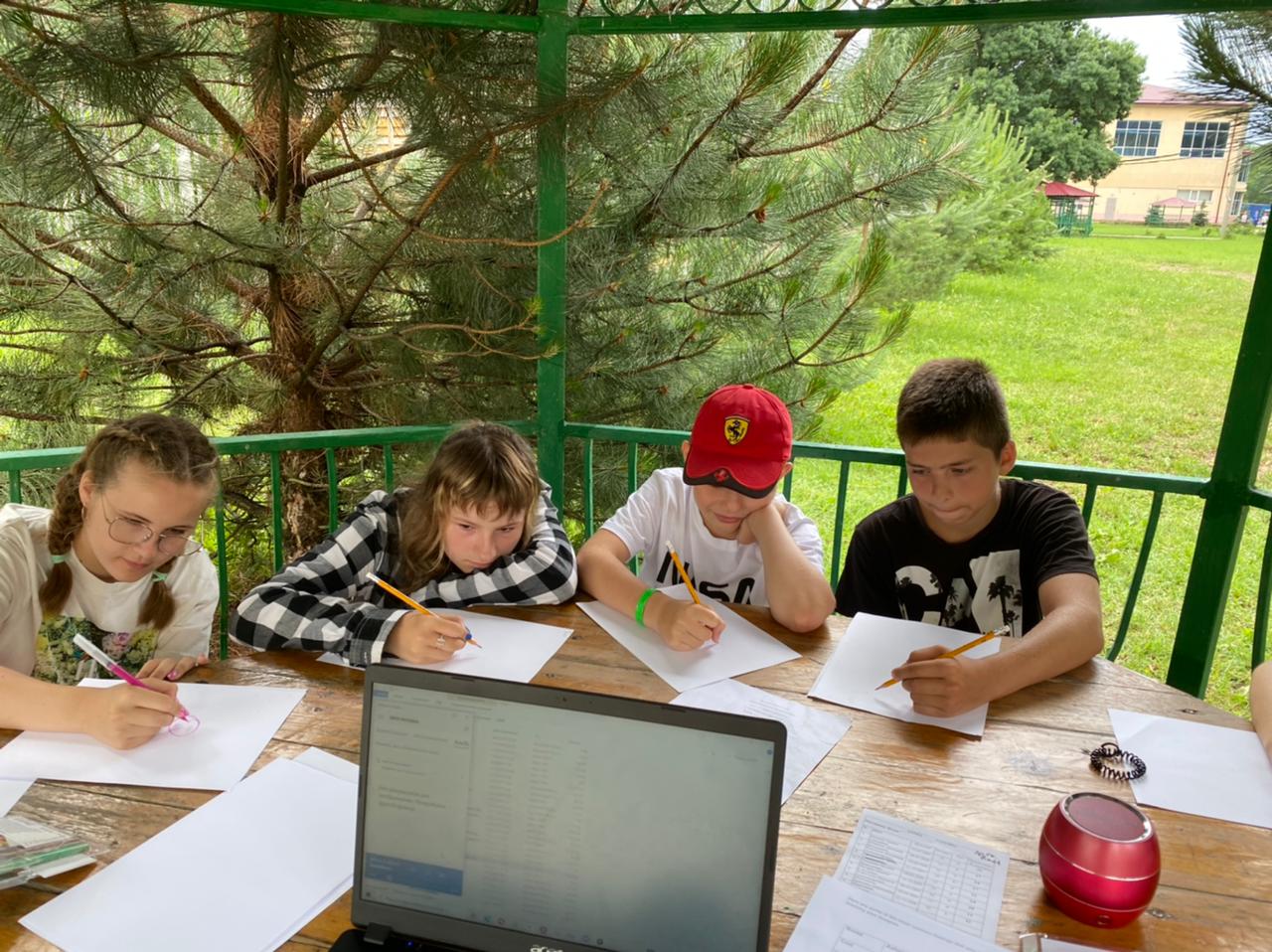 «Oxford Summer Camp» – Лингвистический лагерь в Дивноморском, фото обучения 4