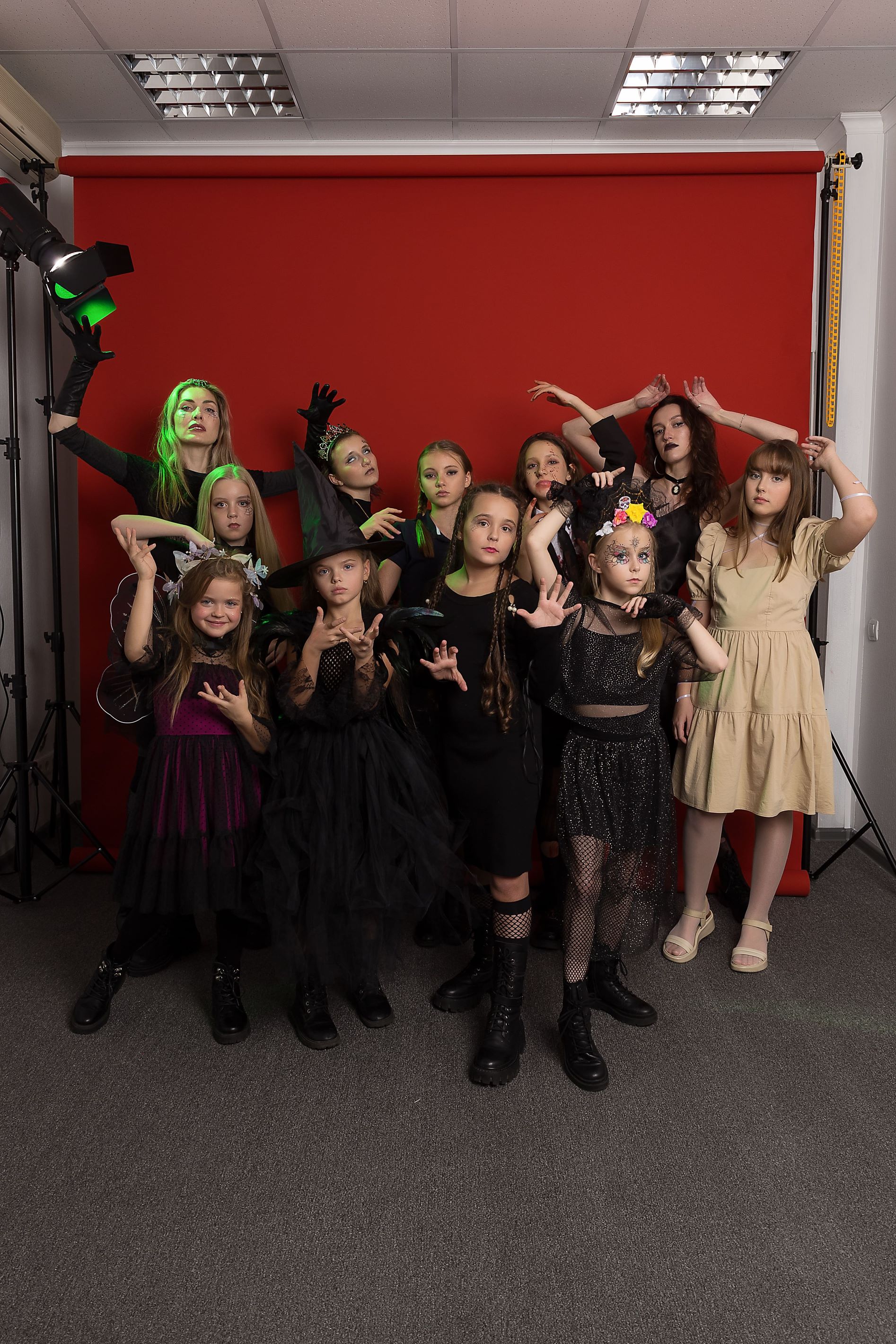 «TOP KIDS SPB. Модельно-актёрский городской лагерь», Санкт-Петербург, м. Озерки – 4.