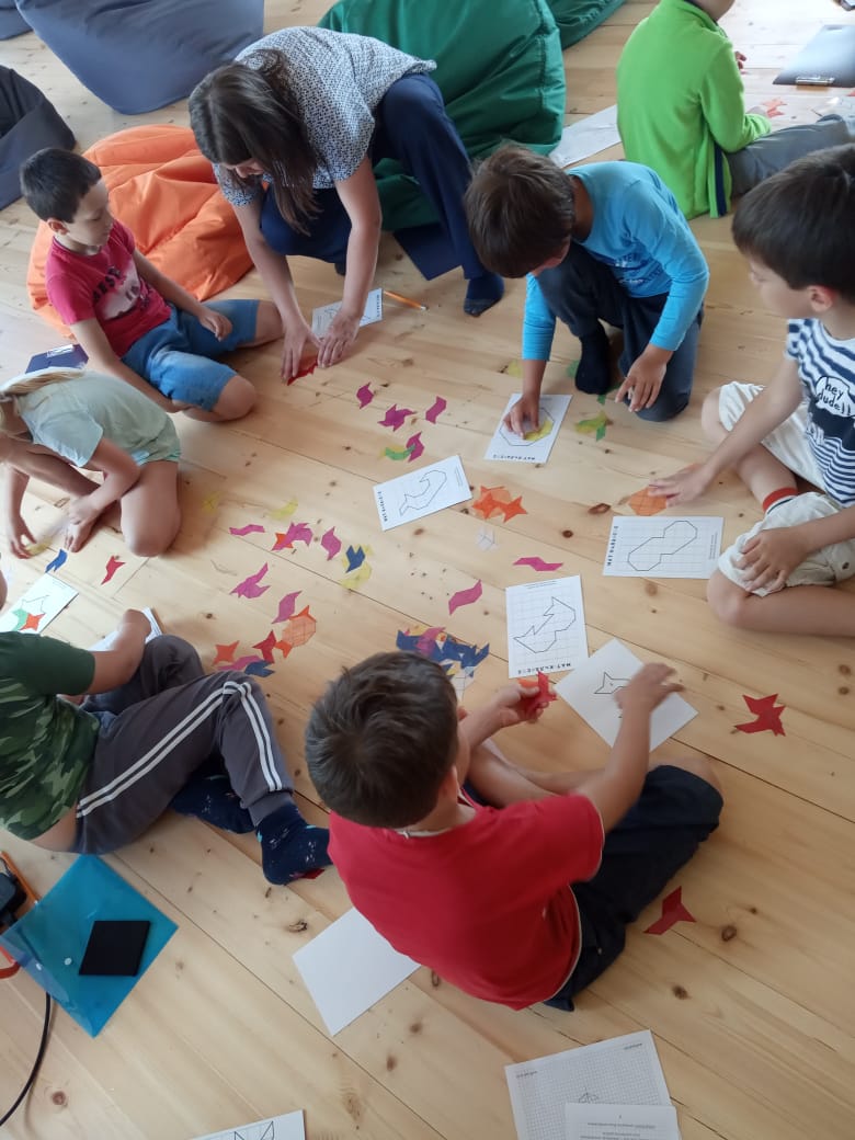 «Маткласс. Математика в искусстве» – Образовательный лагерь в Калужской области, фото программы 1