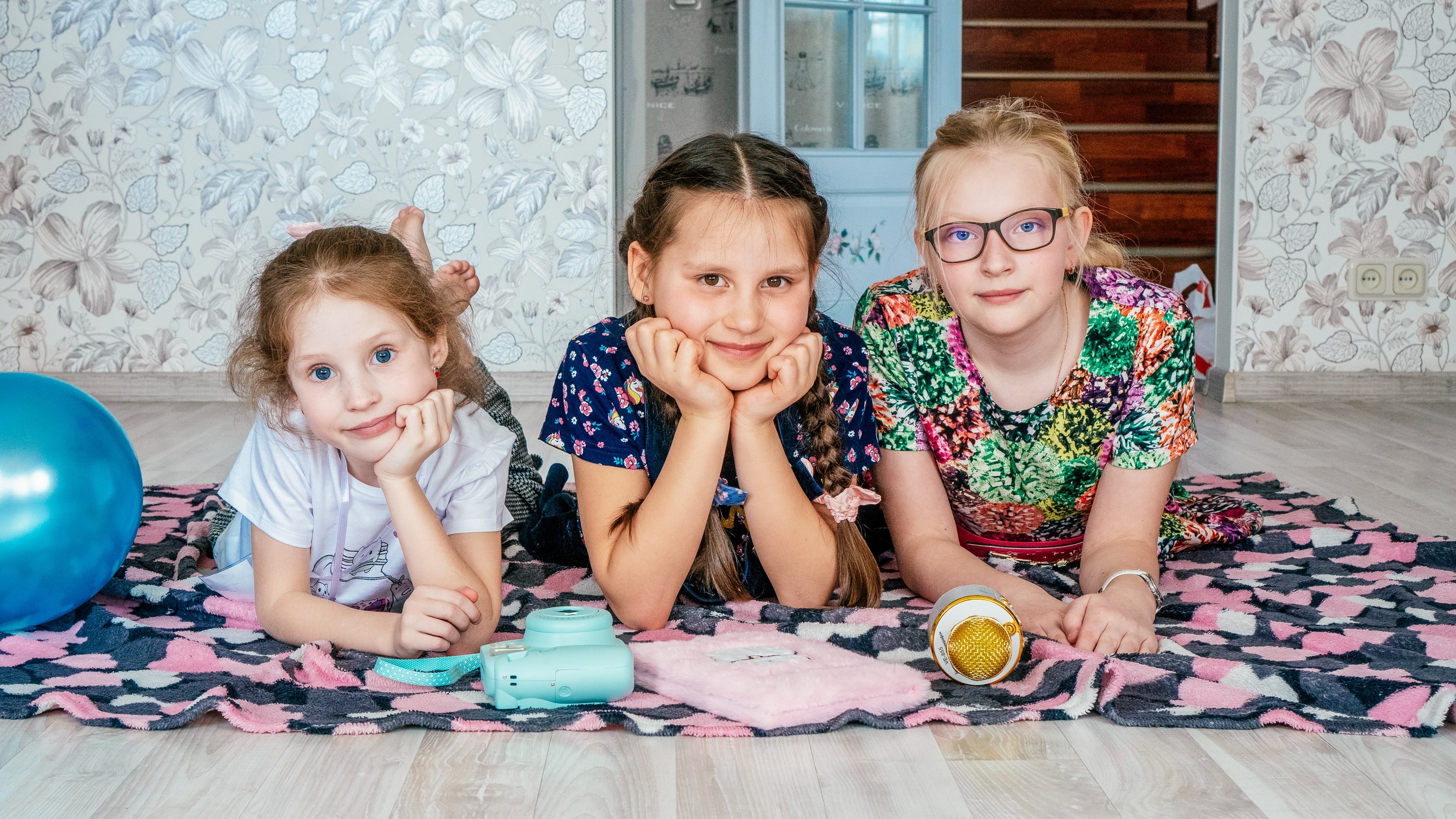 «Творческие каникулы для девочек Little Stars» – путевки в летний детский творческий лагерь 2023, Санкт-Петербург, д. Марьино – 3.
