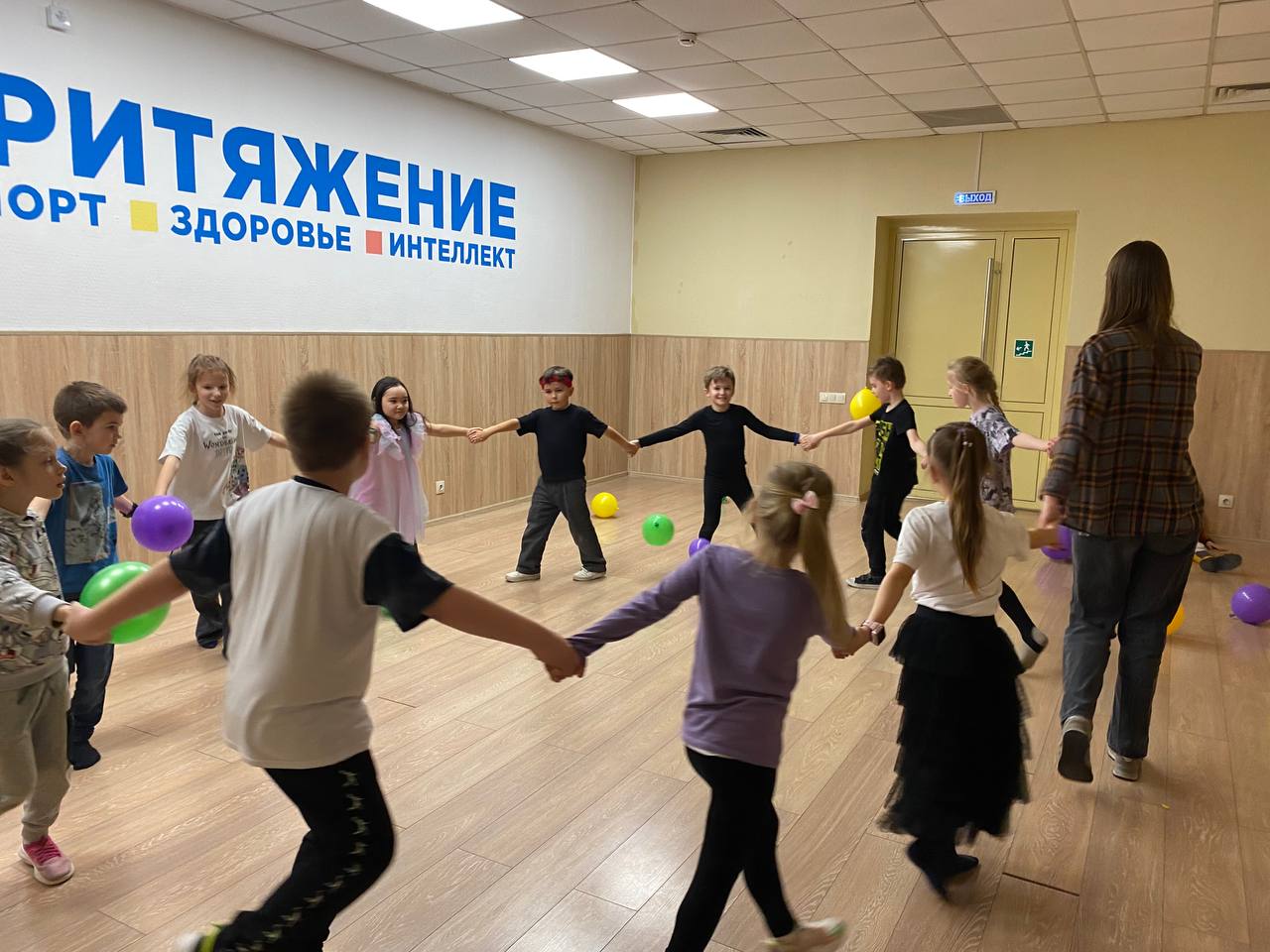 Точка Притяжения – городской лагерь, Москва, м. Народное ополчение. Путевки в детский лагерь на 2025-2026 год, фото 12