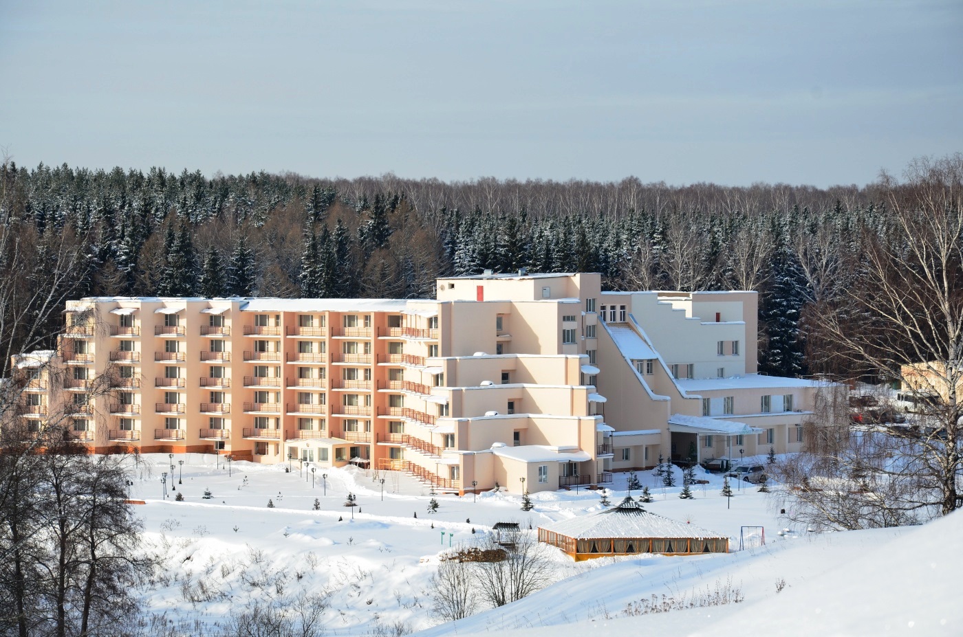 Junior Camp – языковой лагерь, Московская обл., Коломенский р-н. Путевки в детский лагерь на 2026 год, фото размещения 1