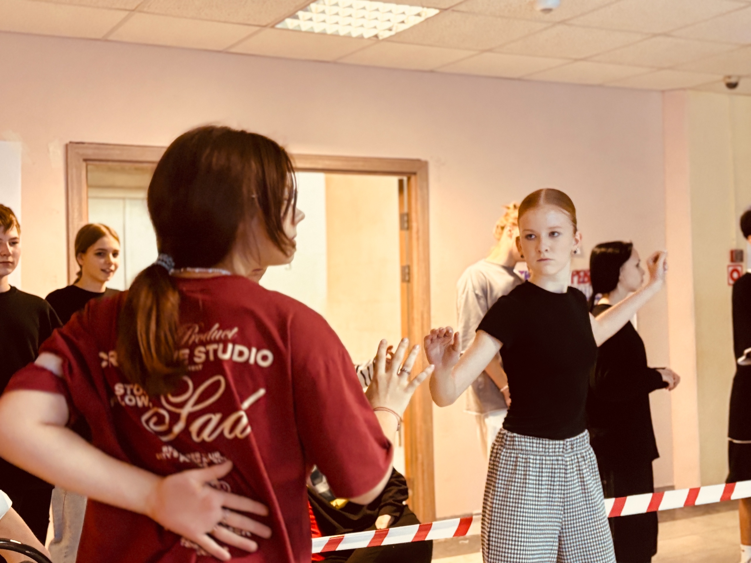 Logo Polis. Одинцово – языковой лагерь, Московская область, Одинцовский район. Путевки в детский лагерь на 2026 год, фото 6