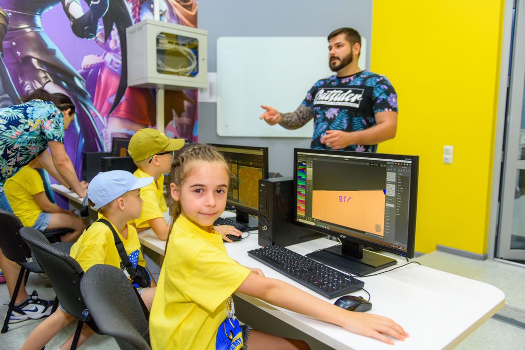 «Академия TOP. IT клуб для детей» – Компьютерный лагерь в Таганроге, фото 8