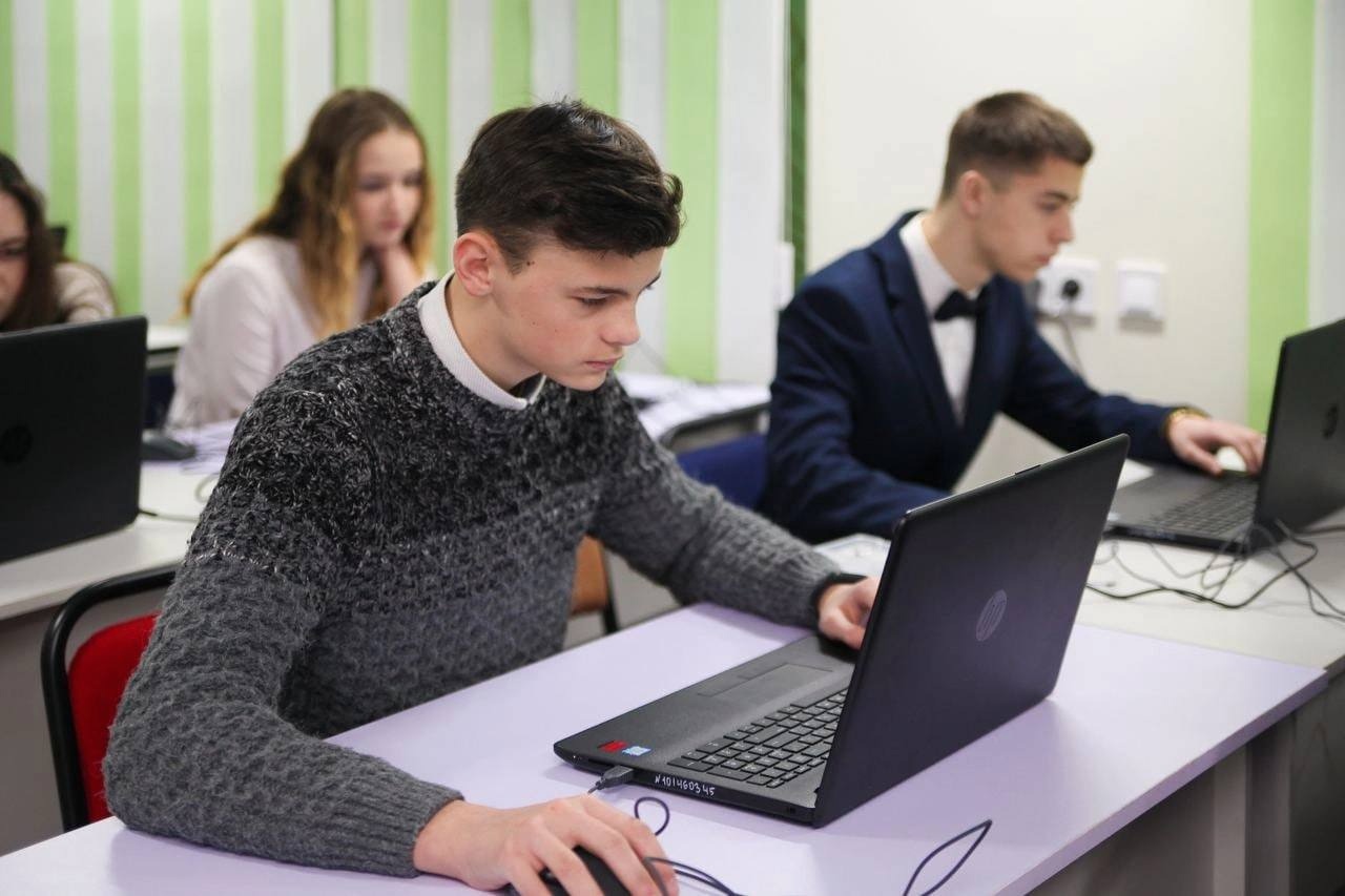 Летний IT-клуб в Вологде. Академия TOP – городской лагерь, Вологда. Путевки в детский лагерь на 2026-2027 год, фото программы 2