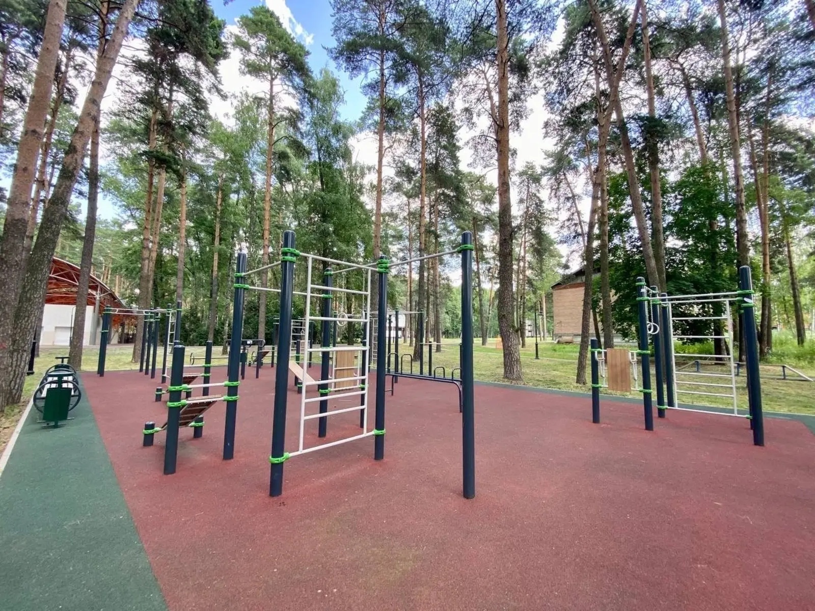 Образовательный интенсив Enjoy AI Camp. Ёлочки – детская программа, Московская обл., Домодедово. Путевки на детские программы на 2026 год, фото размещения 7