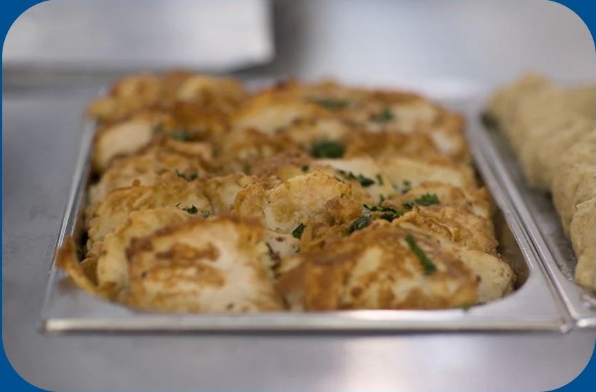 Кульбит. ДОЛ Ленинградец – спортивный лагерь, Ленинградская обл., Выборгский р-н. Путевки в детский лагерь на 2026 год, фото питания 5