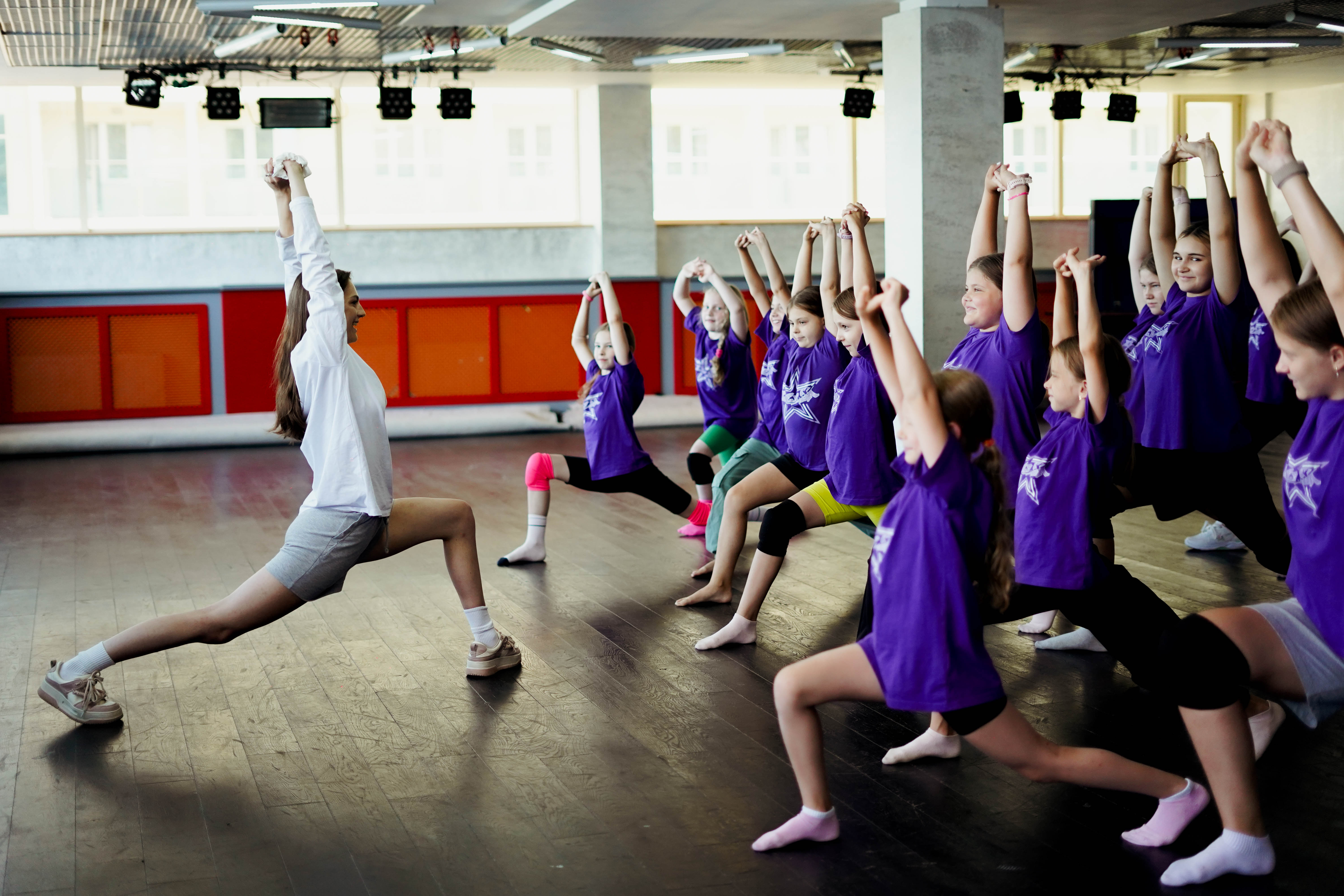 Танцевальный выезд Звезда – творческий лагерь, Московская обл., Истринский р-он. Путевки в детский лагерь на 2026 год, фото программы 1
