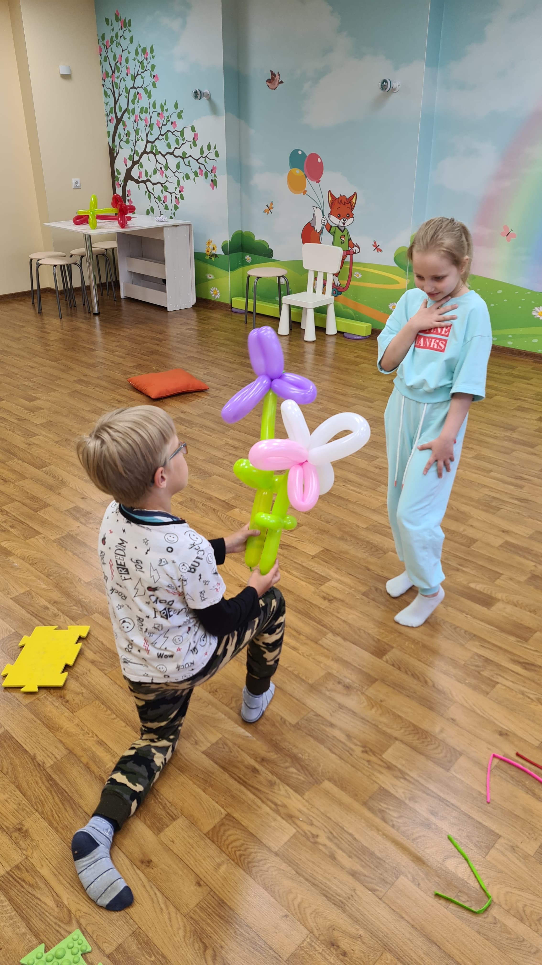 Английский хобби-клуб Городские каникулы  – детская программа, Томск. Путевки на детские программы на 2026-2027 год, фото программы 5