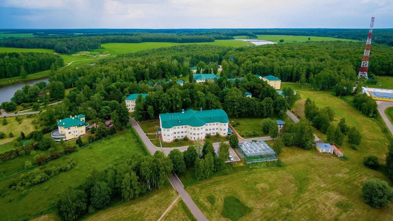 CODDY CAMP - программирование и дизайн – IT и математический лагерь, Калужская обл.. Путевки в детский лагерь на 2026 год, фото размещения 2