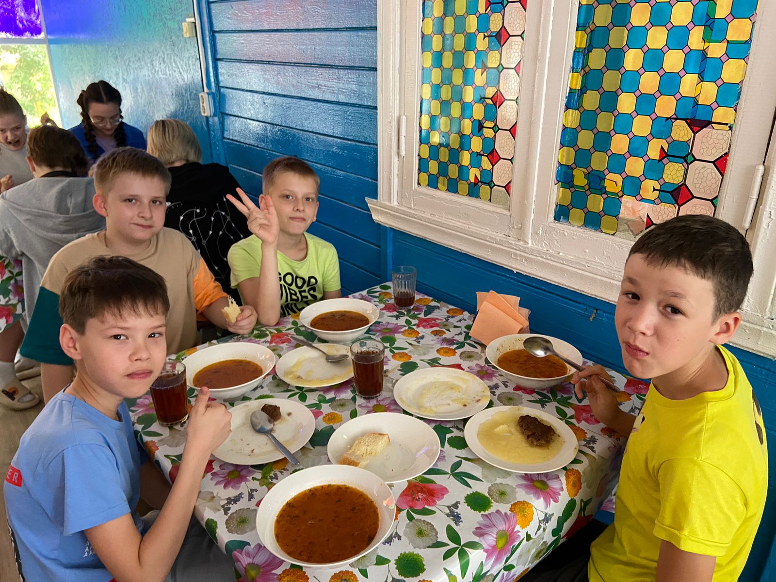 Лингвистическая программа Путешествие в Сафари – детская программа, Волгоградская обл., Среднеахтубинский р-н. Путевки на детские программы на 2026 год, фото питания 1