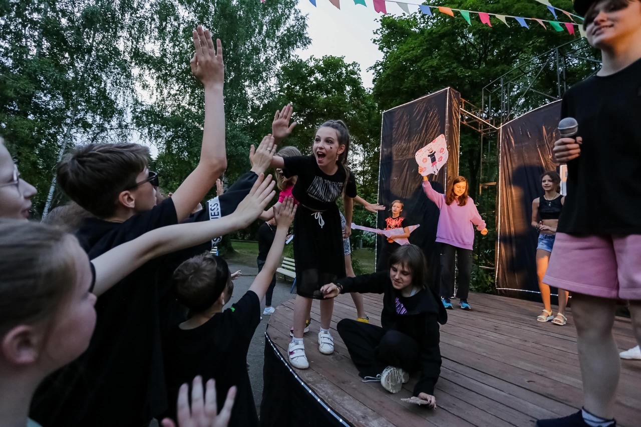 Счастливые лица Kid skillz: мир навыков – профориентационный лагерь, Московская область, Щелковский район. Путевки в детский лагерь на 2026-2027 год, фото программы 10