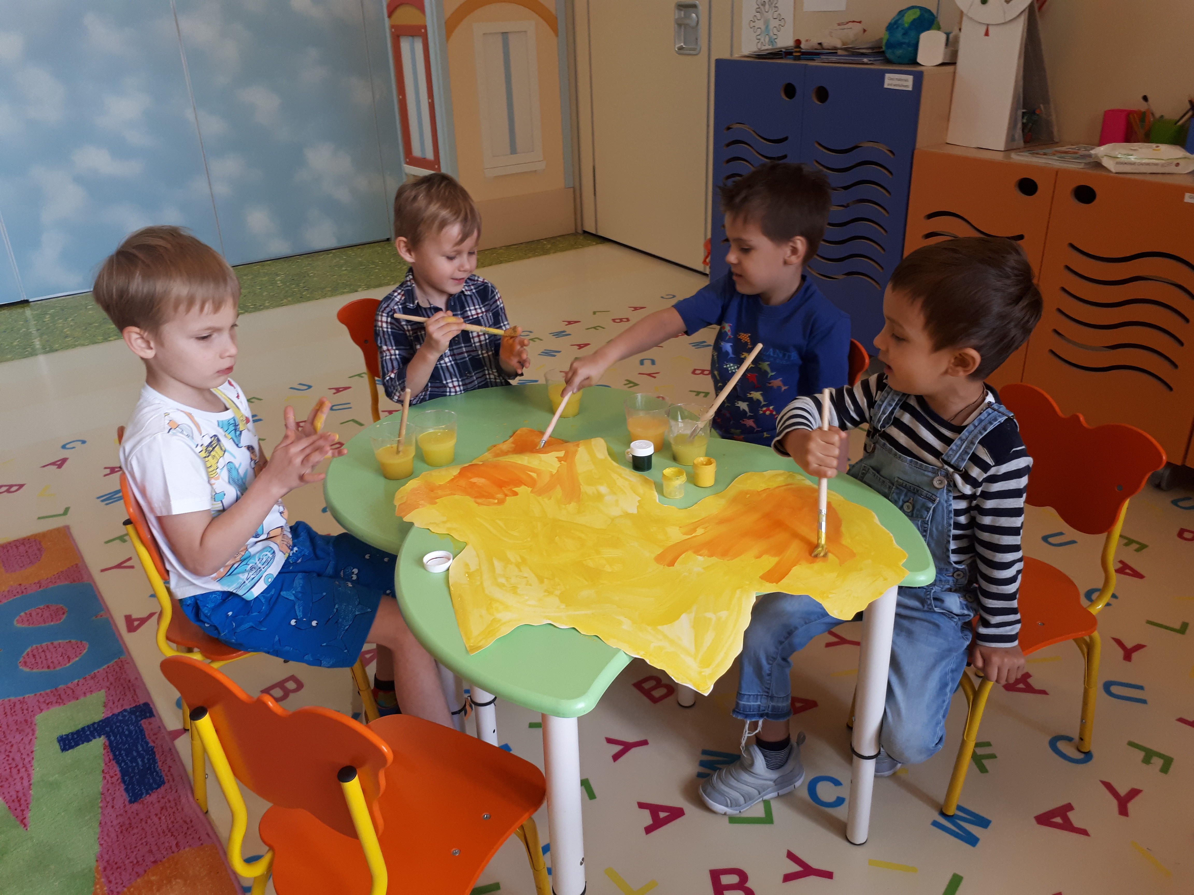 «Around the world with Piccolo School» – Городской лагерь в Москве, фото 4