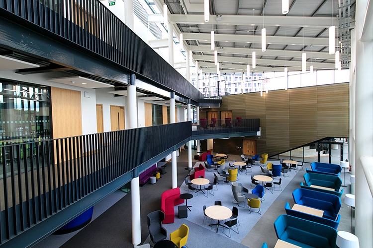 «University College Dublin», Ирландия, Дублин – 5.